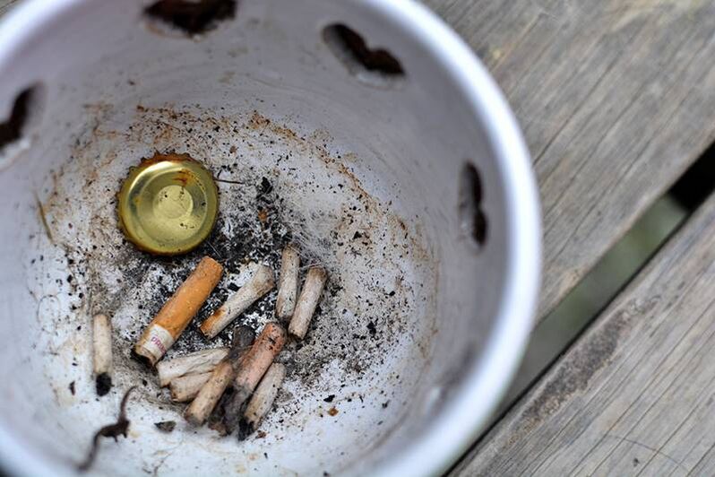colillas de cigarros e cambios no corpo ao deixar de fumar